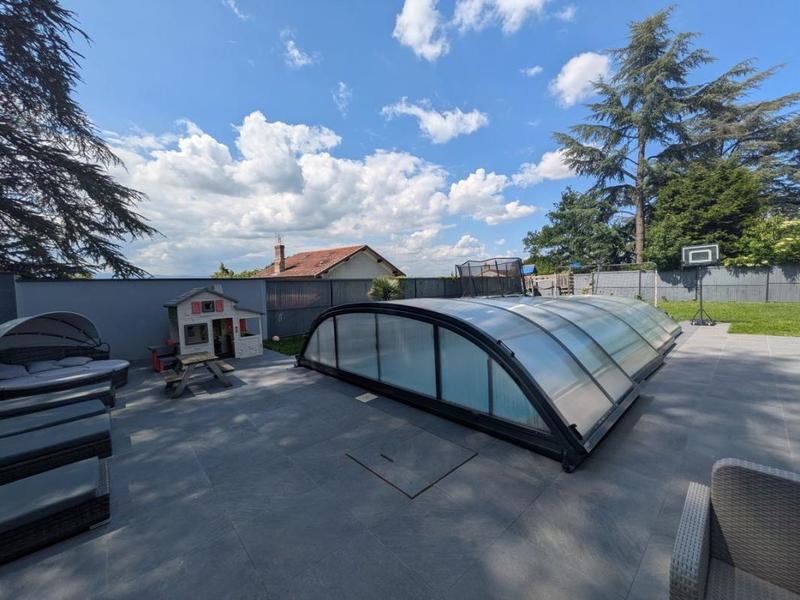 Maison - 178 m² - 6 pièces