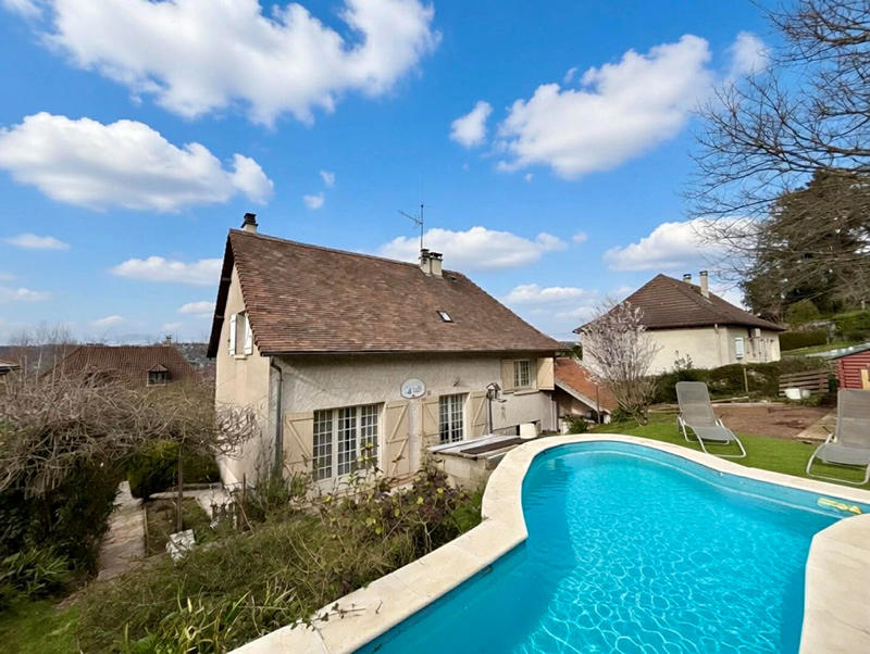 Maison - 120 m² - 6 pièces