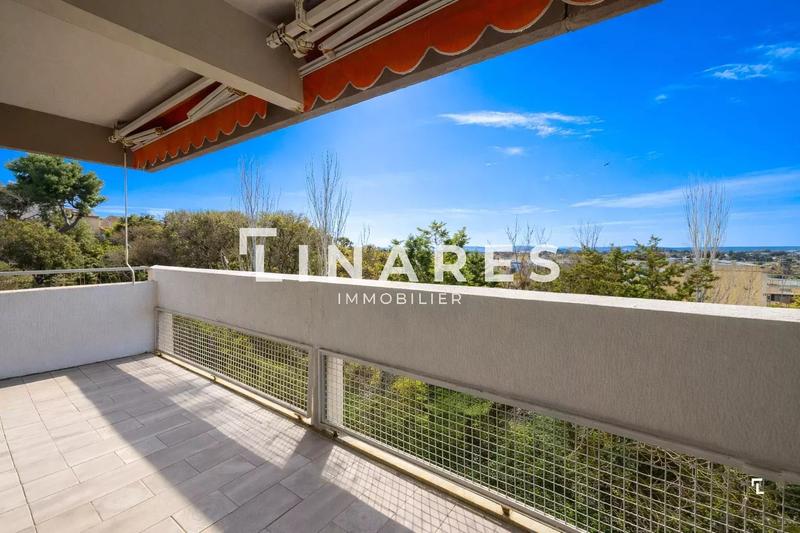 Appartement - 80 m² - 4 pièces