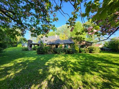 Maison - 300 m² - 11 pièces