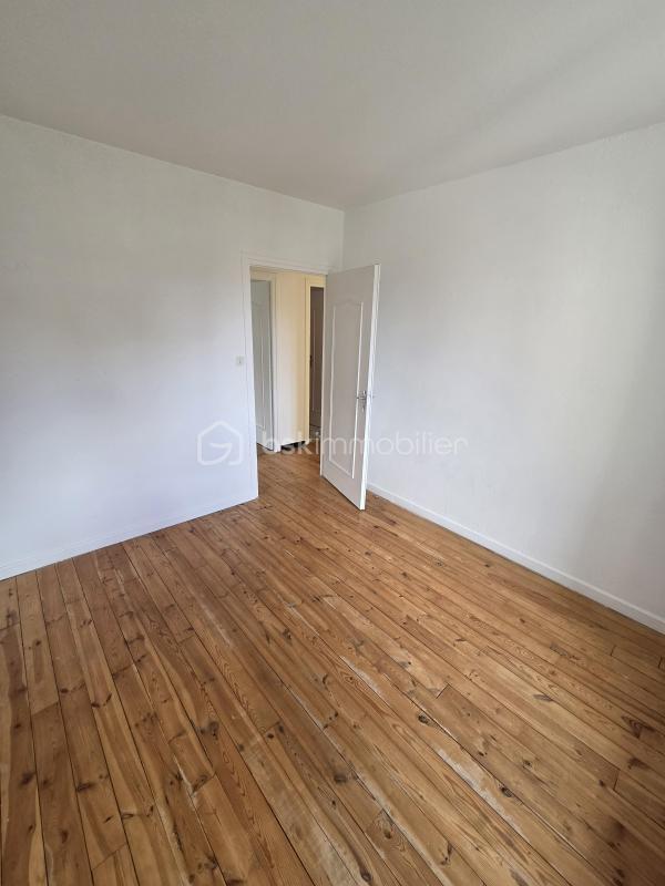 Maison - 99 m² - 6 pièces