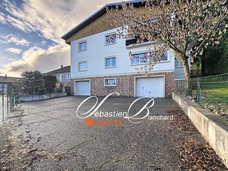 Maison - 263 m² - 7 pièces