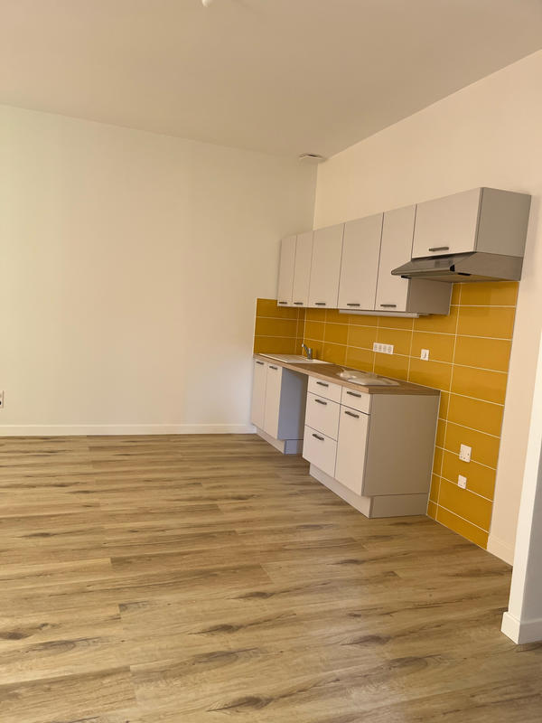 Appartement - 80 m² - 3 pièces