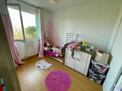 Maison - 85 m² - 5 pièces