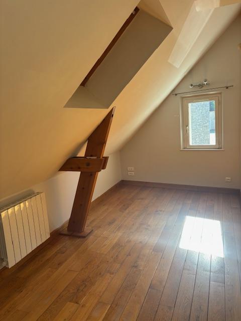 Maison de ville - 76 m² - 3 pièces