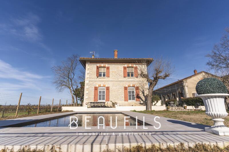 Maison - 162 m² - 9 pièces