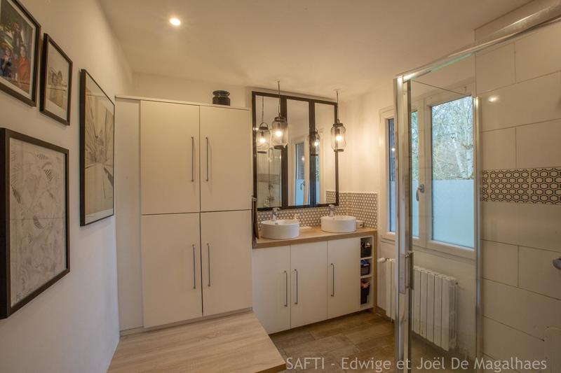Maison - 140 m² - 7 pièces
