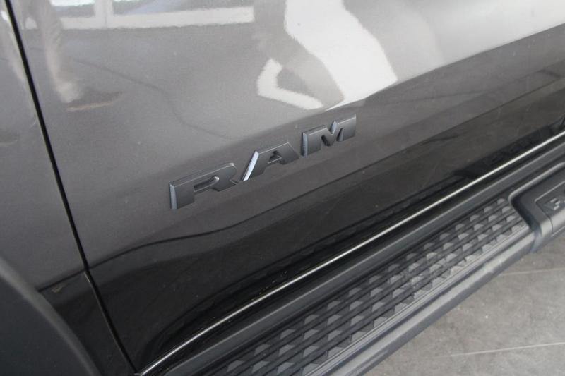 Dodge Ram 1500 5.7 V8 395 Flexfuel Hemi Crew Cab Rebel