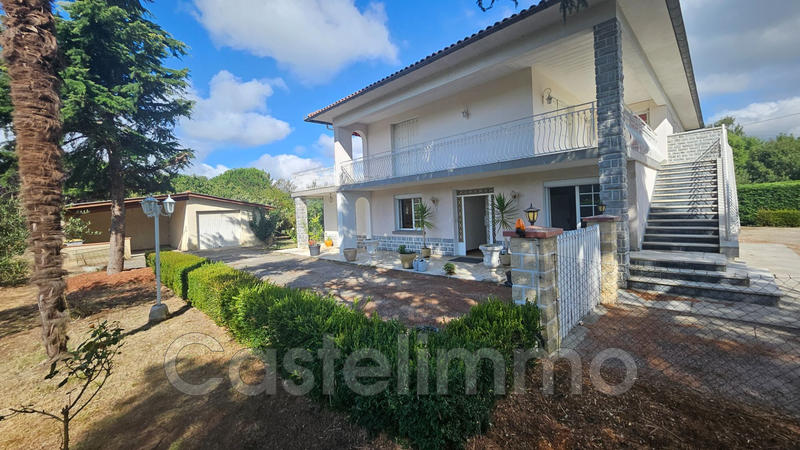 Villa - 230 m² - 6 pièces