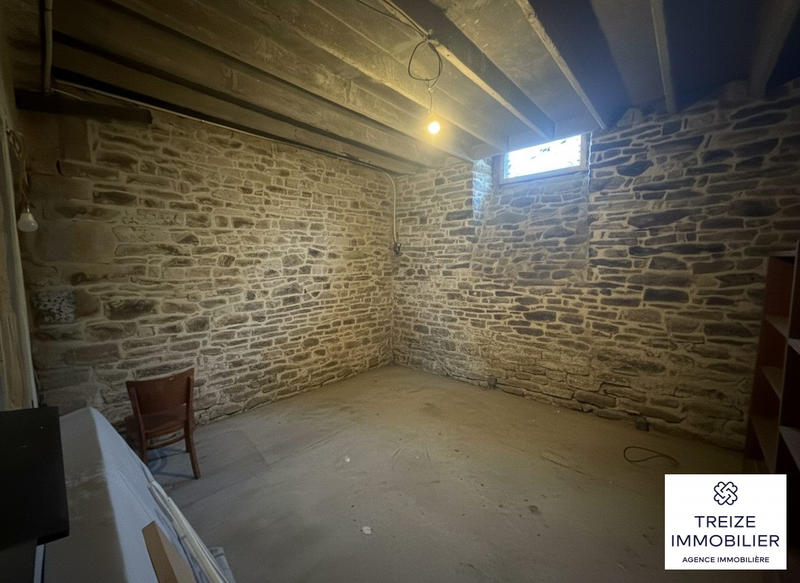 Maison - 280 m² - 7 pièces