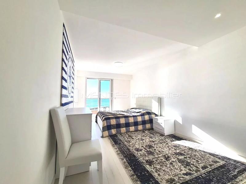 Villa sur toit - 135 m² - 4 pièces