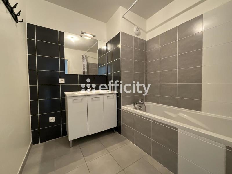 Appartement - 72 m² - 4 pièces