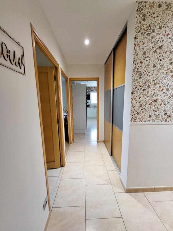 Maison - 172 m² - 9 pièces