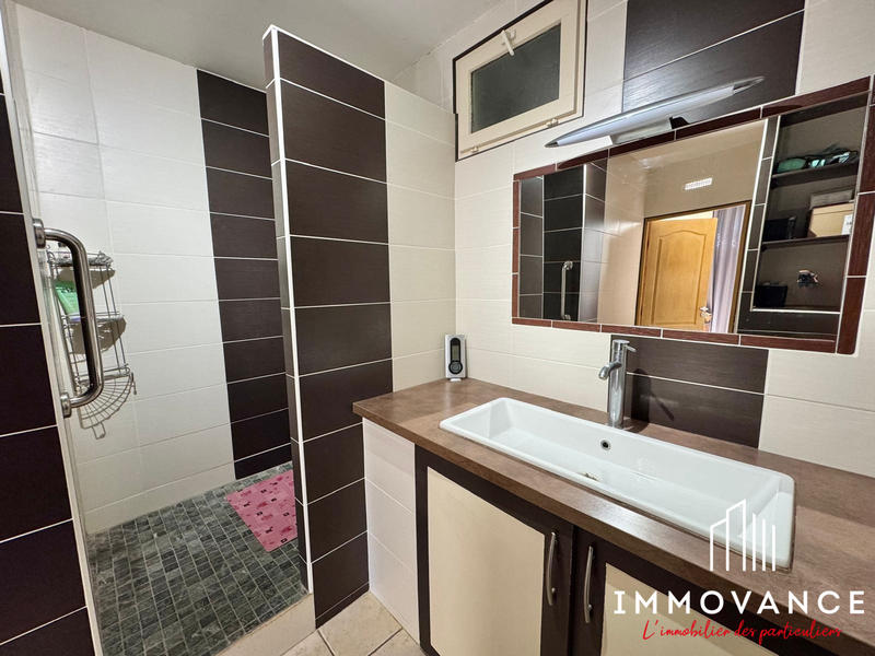 Appartement - 79 m² - 3 pièces