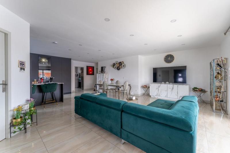 Maison - 120 m² - 4 pièces