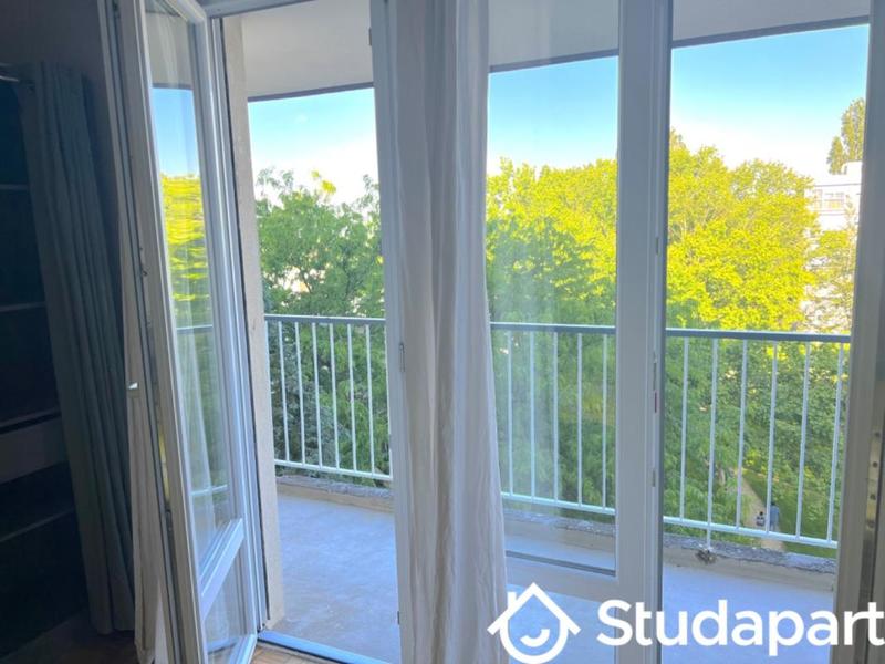 Chambre - 11 m² - 1 pièce