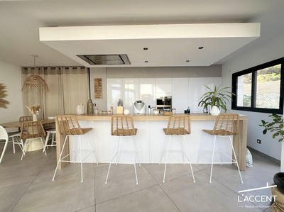 Villa - 223 m² - 7 pièces