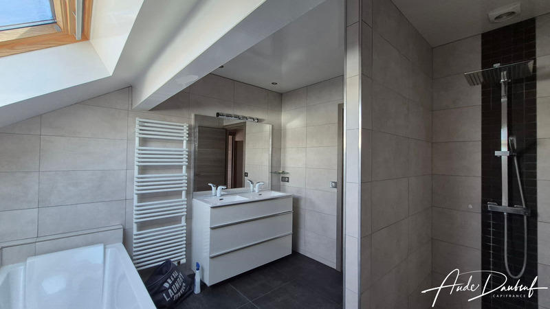 Maison - 157 m² - 6 pièces