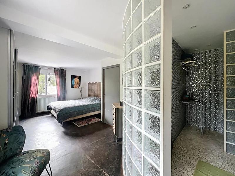 Maison - 186 m² - 7 pièces