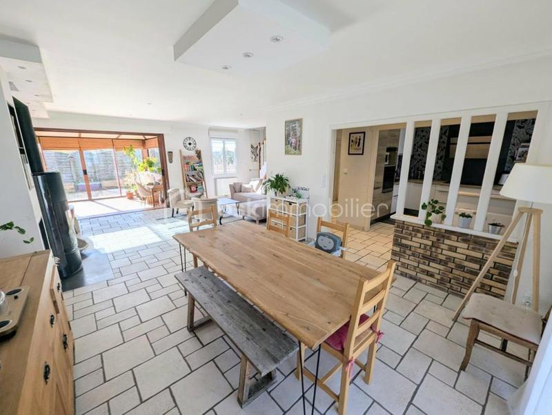 Maison - 147 m² - 6 pièces