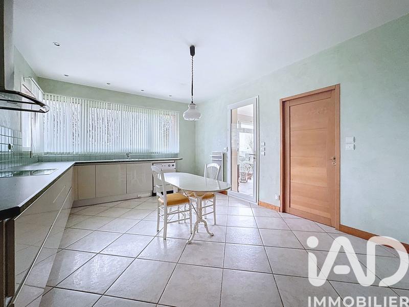 Maison - 222 m² - 5 pièces