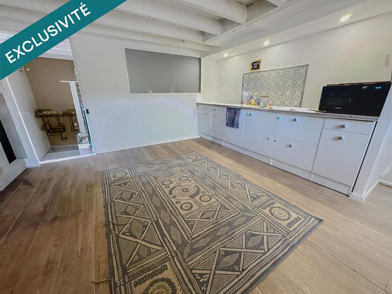 Maison - 246 m² - 7 pièces