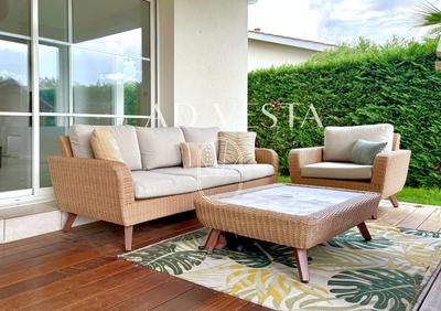 Maison - 166 m² - 6 pièces