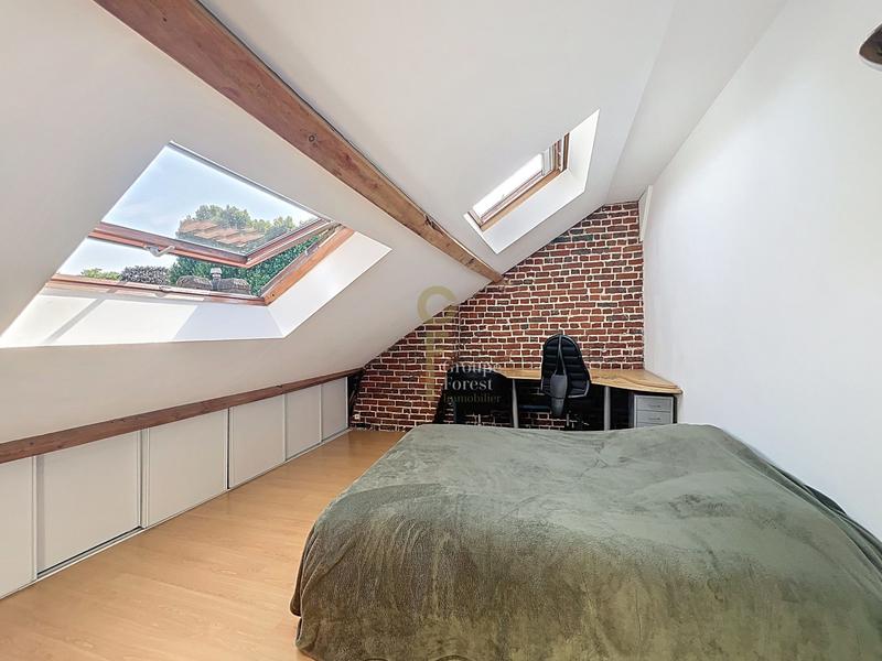 Maison - 210 m² - 8 pièces