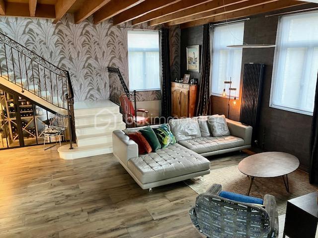 Maison - 270 m² - 7 pièces