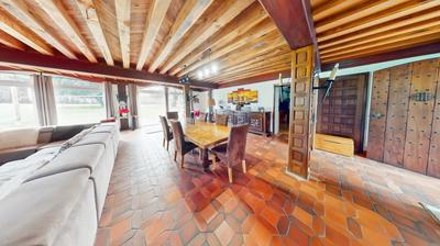 Demeure - 450 m² - 12 pièces