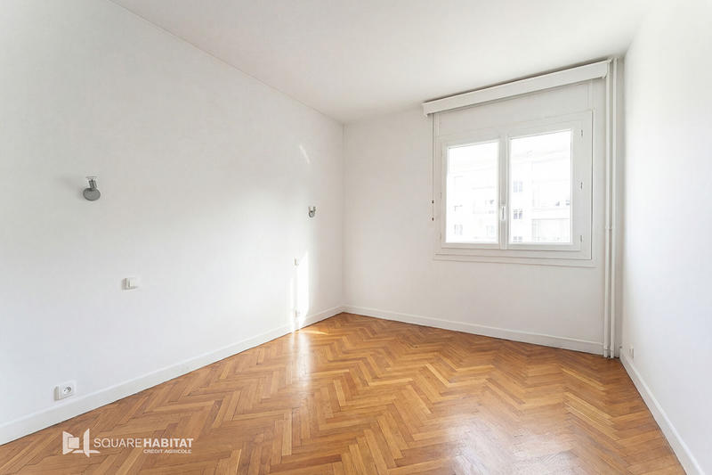 Appartement - 82 m² - 3 pièces