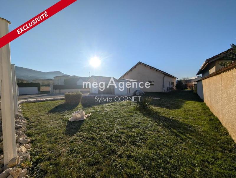 Maison traditionnelle - 190 m² - 4 pièces