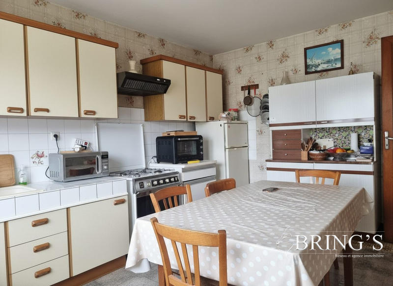 Maison - 94 m² - 6 pièces