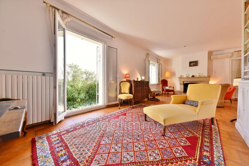 Villa - 190 m² - 9 pièces