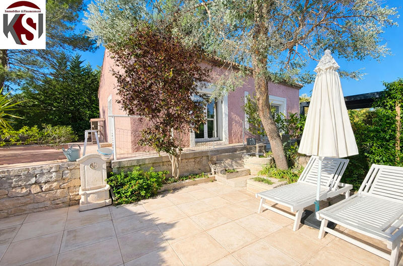 Maison - 97 m² - 3 pièces