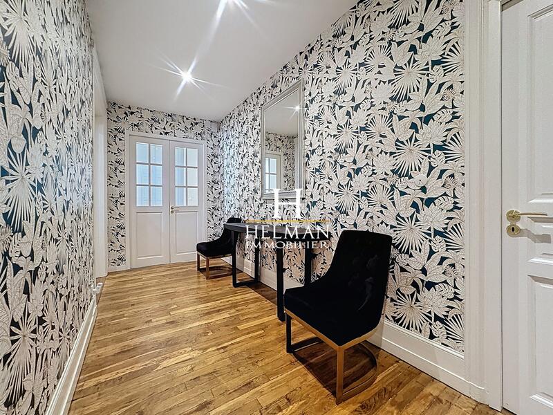 Appartement - 182 m² - 5 pièces