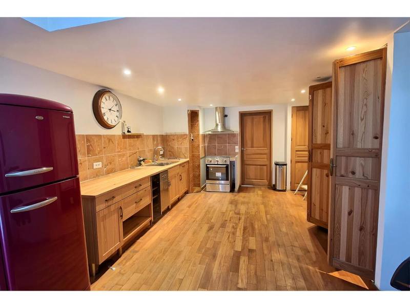 Maison - 145 m² - 6 pièces