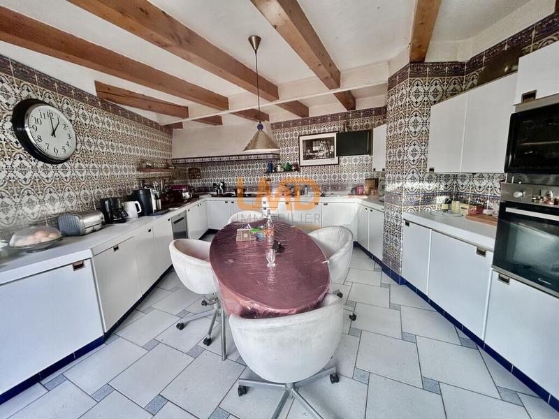 Maison d'architecte - 405 m² - 8 pièces