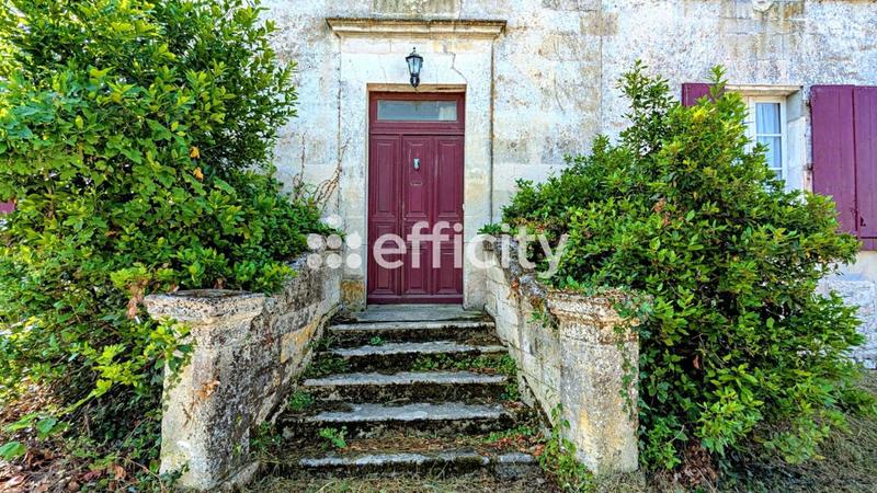 Maison de bourg - 206 m² - 10 pièces