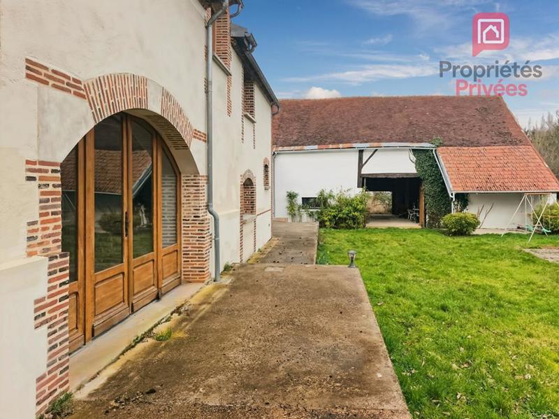 Maison - 229 m² - 8 pièces