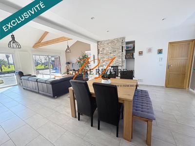 Maison - 315 m² - 8 pièces