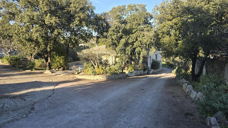 Propriété - 295 m² - 12 pièces