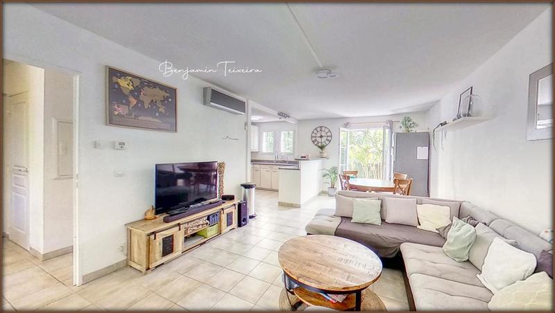 Maison - 96 m² - 5 pièces