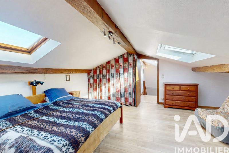 Maison - 200 m² - 7 pièces