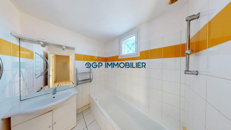 Maison - 103 m² - 4 pièces