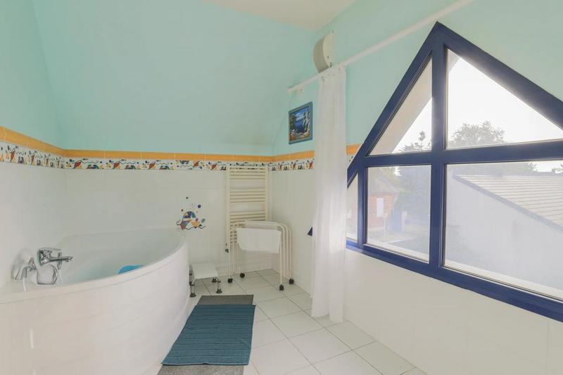 Maison - 206 m² - 5 pièces