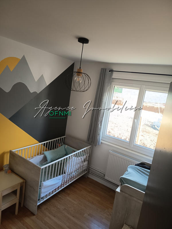 Maison - 95 m² - 4 pièces