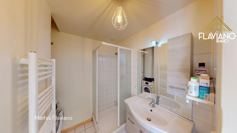 Appartement - 151 m² - 6 pièces