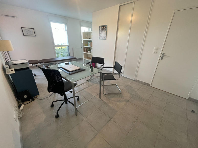 Local commercial - 35 m² - 2 pièces