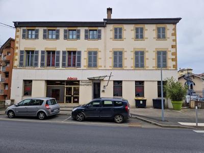 Appartement - 77 m² - 3 pièces